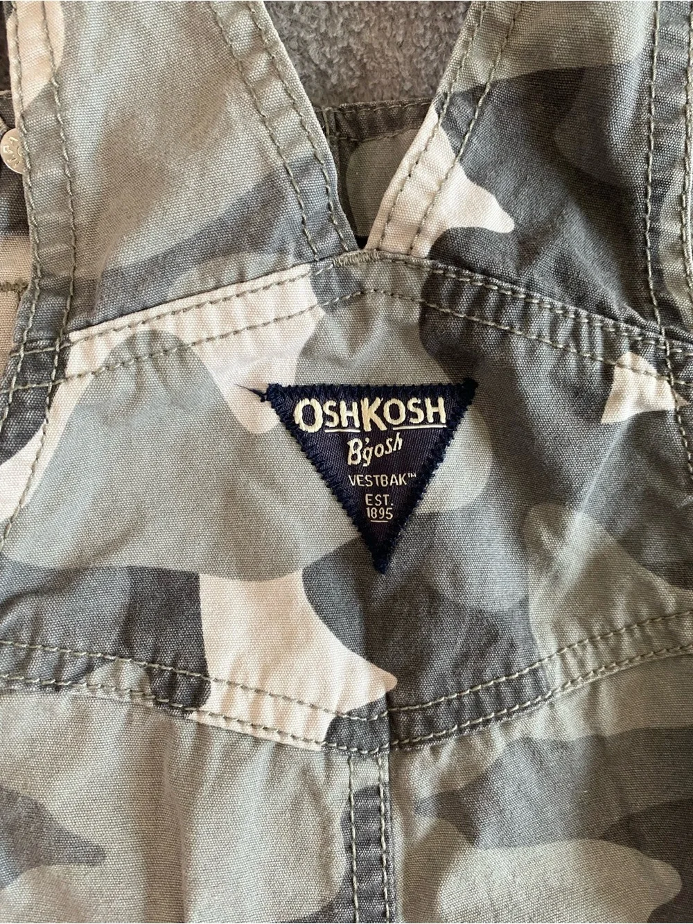 OshKosh B'gosh Toddler Gray Camo Short Overalls 5T Military Outdoor 90s Gorpcore